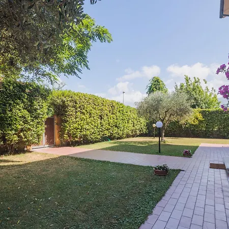 Casone By Interhome Marina di Massa